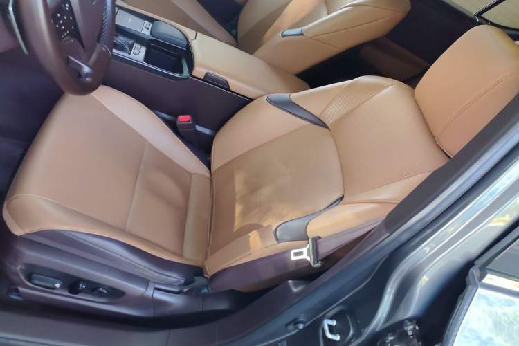 Used Lexus ES 2020 200 Excellence Edition
