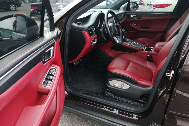 Used Porsche Macan 2017 Macan 2.0T
