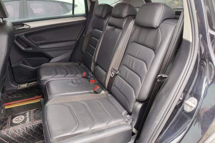 Used Volkswagen Tiguan L 2019 Revised 330TSI Automatic Two-Wheel Drive Smart & Luxury Edition China VI Standard
