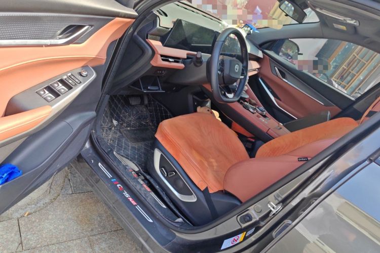 Used Changan CS75 PLUS 2024 3rd Generation Champion Edition 1.5T Intelligent Drive Dynamic Model
