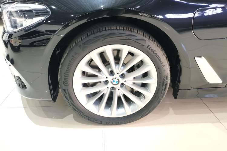 Used BMW 5 Series New Energy 2020 Mileage Upgrade Version 530Le Pioneer Edition
