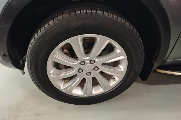 Used Land Rover Discovery Sport 2018 240 PS SE Version