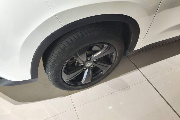 Used Baojun RM-5 2019 1.5T Manual Elite Version with 24-Hour Online Service 6 Seats
