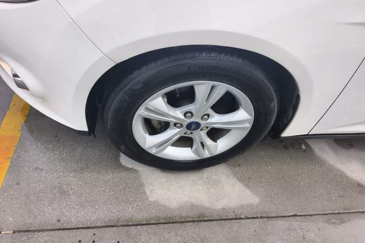 Used Ford Focus 2012 Hatchback 1.6L Automatic Fashion Edition