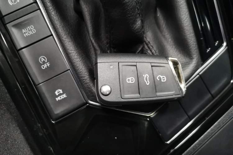 Used Volkswagen Tayron 2020 330TSI Two-Wheel Drive Luxury Smart Connectivity Version
