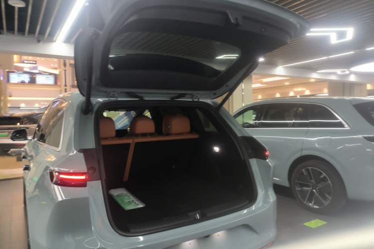 Used Li Auto L6 2025 Pro Smart Refresh Edition