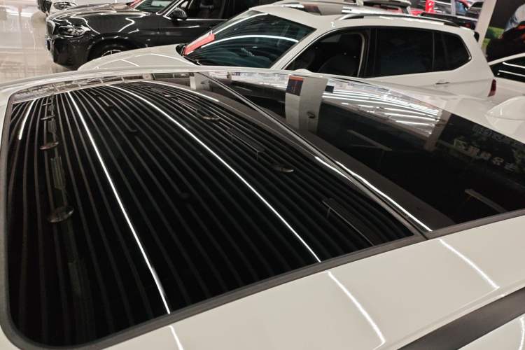 Used Honda Vezel 2020 1.5L CVT Pioneer Edition