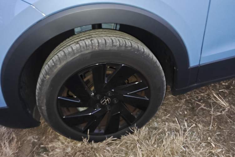 Used Volkswagen Tharu 2025 NewRui 300TSI Prestige Edition