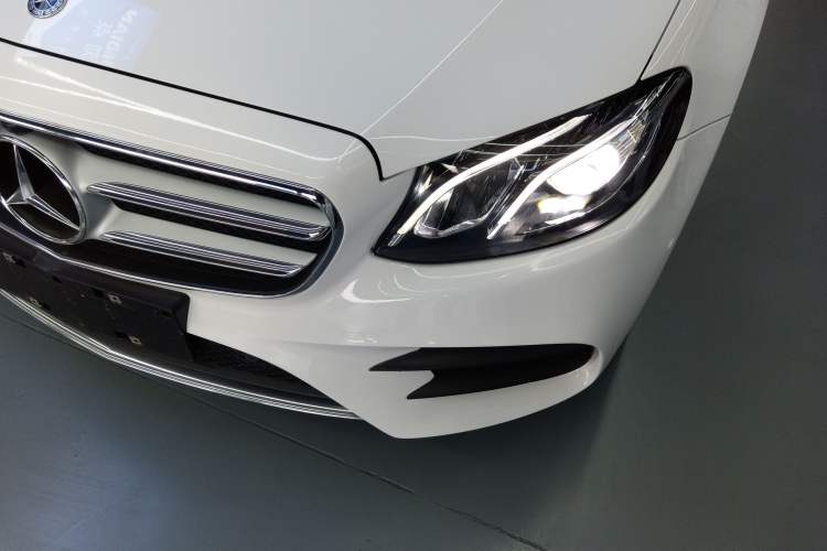 Used Mercedes-Benz E-Class 2019 E 300 L Sporty and Stylish Model
