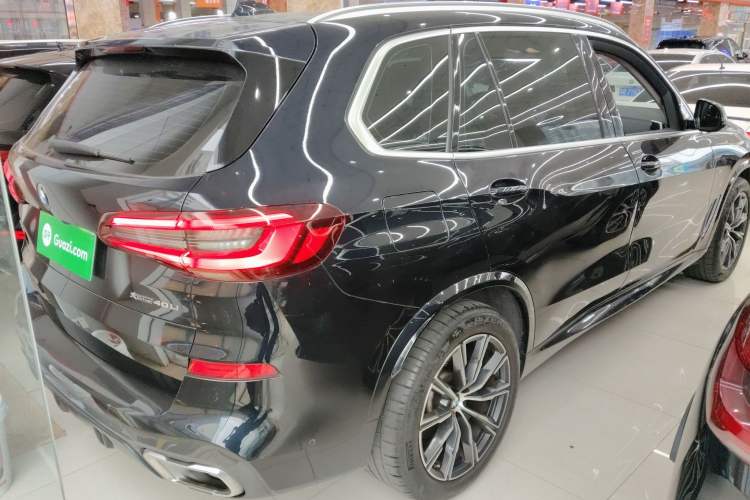 Used BMW X5 2022 Restyled xDrive 30Li Luxury Version M Sport Package