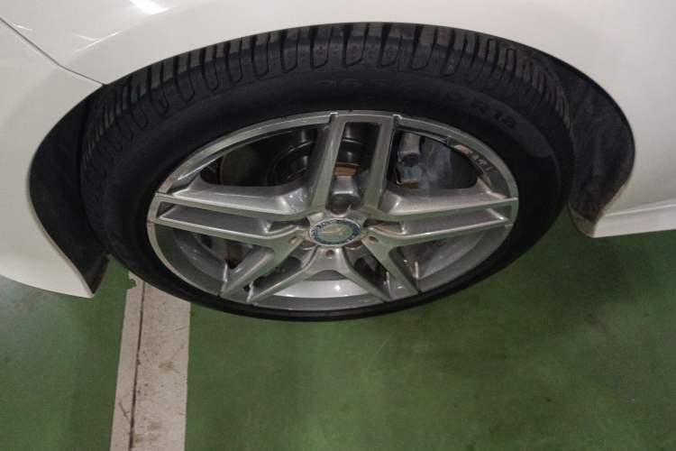 Used Mercedes-Benz E-Class 2015 E 260 L Sport Luxury Model
