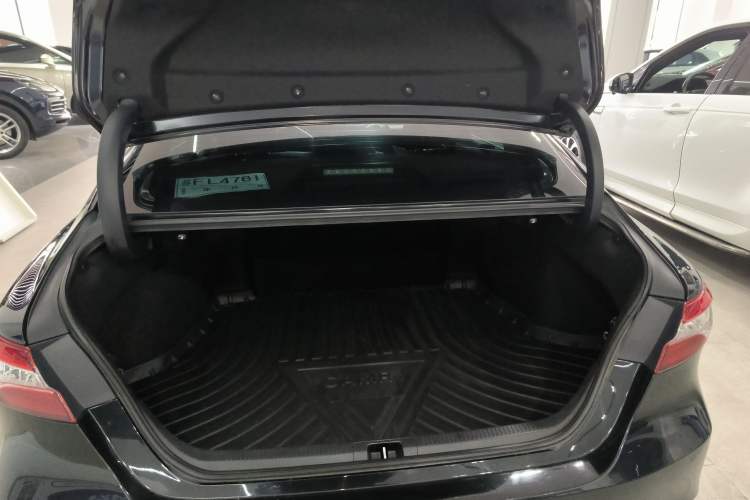 Used Toyota Camry 2021 Dual-Motor 2.5HG Luxury Edition