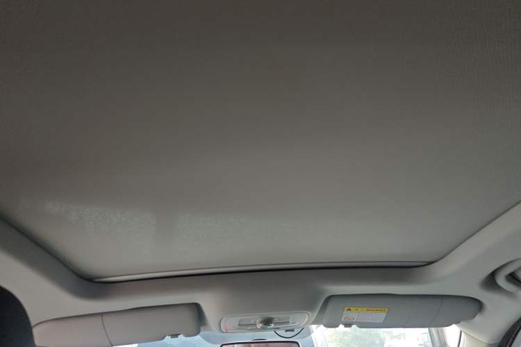 Used Roewe RX3 2020 18T Automatic 4G Connected Ultra-Cool Flagship Edition