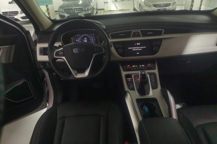 Used Geely Auto Emgrand X7 Sport 2020 1.8TD DCT Two-Wheel Drive Smart Connect 4G-Enabled Version