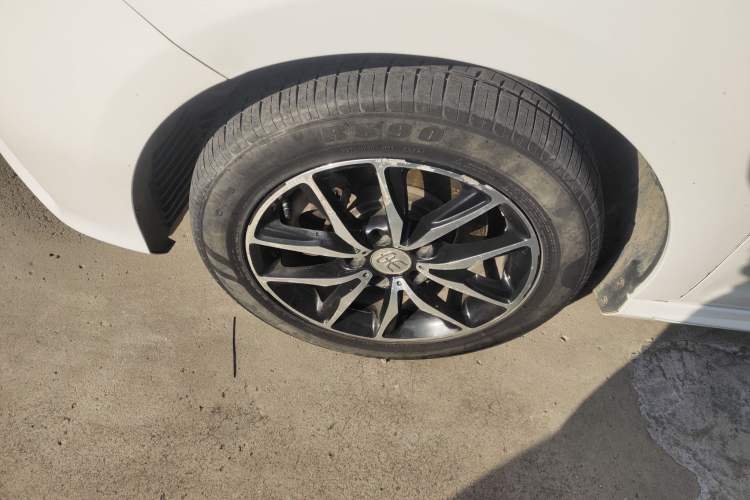 Used BYD Song MAX 2018 1.5T Automatic Smart Connect Elite Model with 6 Seats
