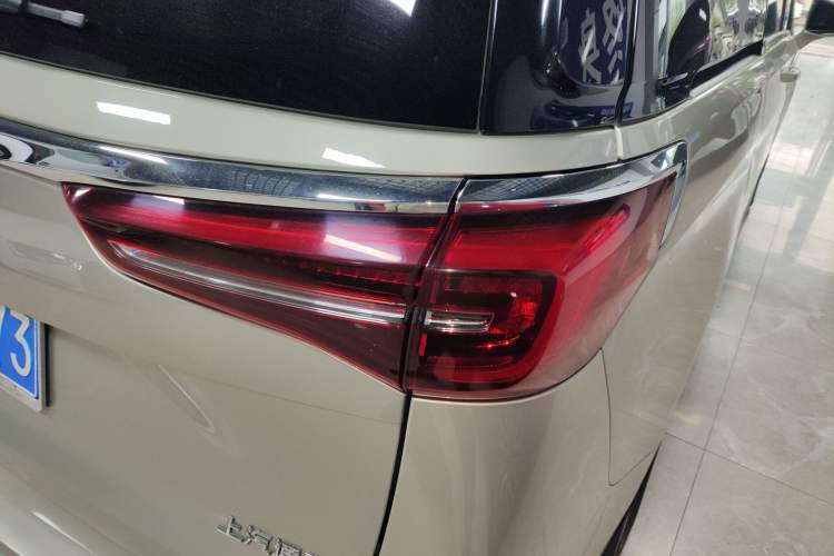 Used Buick GL8 2022 ES Landtrek 653T Luxury Edition
