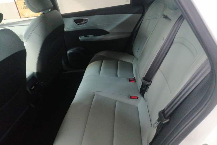 Used Roewe D6 2025 450km Deluxe Edition