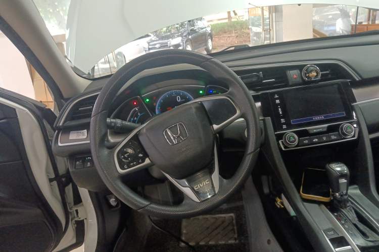 Used Honda Civic 2016 220TURBO CVT Luxury Edition
