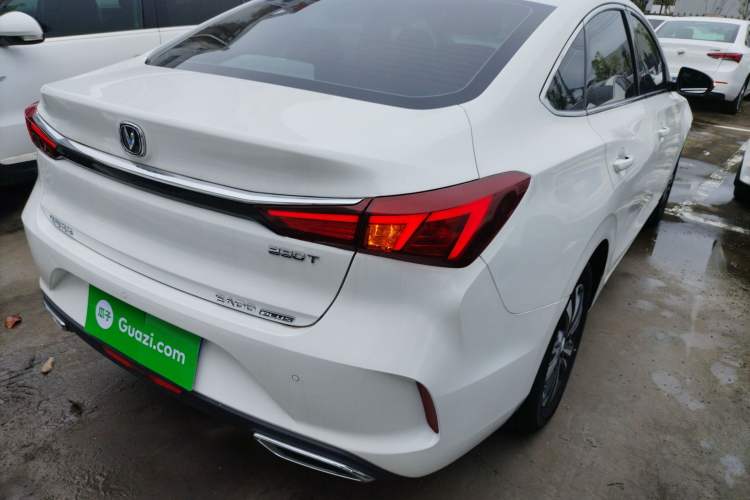 Used Changan Eado 2021 PLUS Blue Whale NE 1.4T GDI DCT Prestige Model
