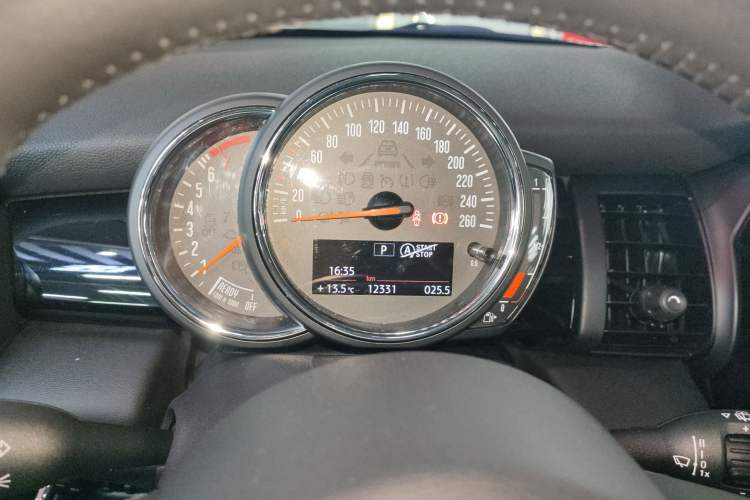 Used  MINI 2018 1.5T COOPER Classic Edition
