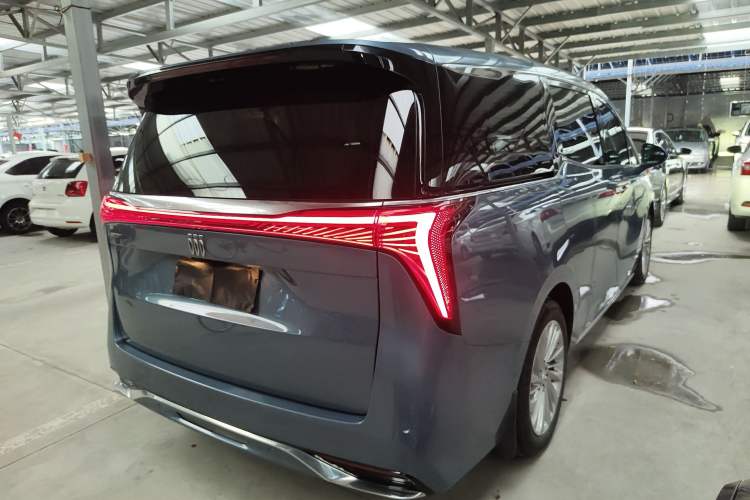 Used Buick Century 2023 2.0T Seven-Seater Yinshi Edition
