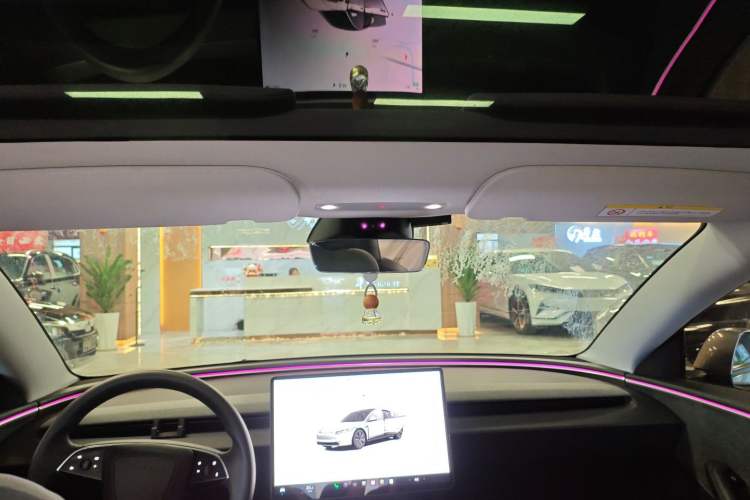 Used Tesla Model 3 2023 Long-Range All-Wheel-Drive Version