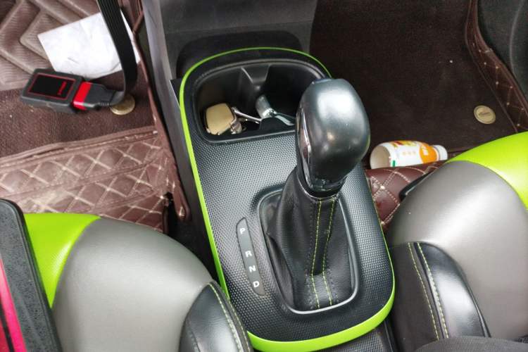 Used Roewe Clever 2021 302 km New Four-Seater Super-Efficient Version
