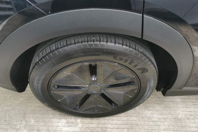 Used  S07 2023 200Max Range-Extended Version