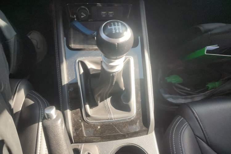 Used BYD Song 2021 Classic Edition 1.5T Manual Luxury Model
