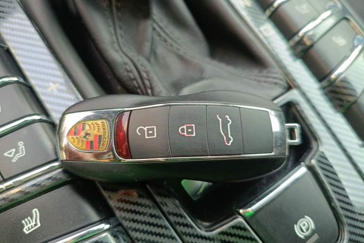 Used Porsche Macan 2018 Macan 2.0T
