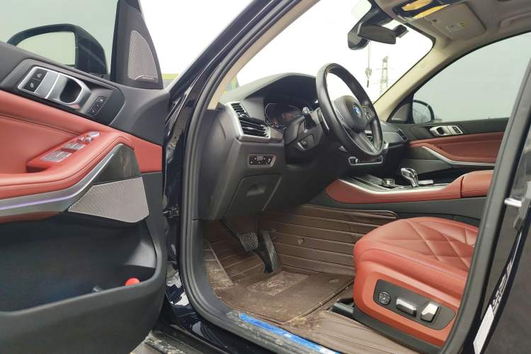 Used BMW X5 2022 Restyled xDrive 30Li Luxury Version M Sport Package