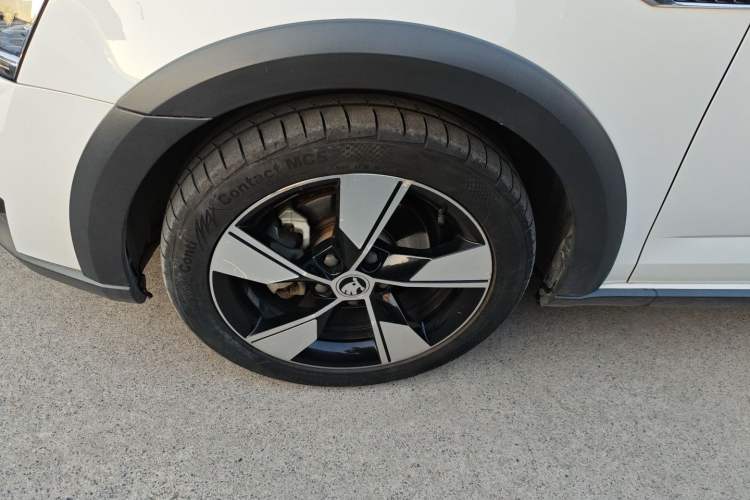 Used Skoda Octavia 2019 TSI280 DSG Luxury Edition Station Wagon China VI Standard
