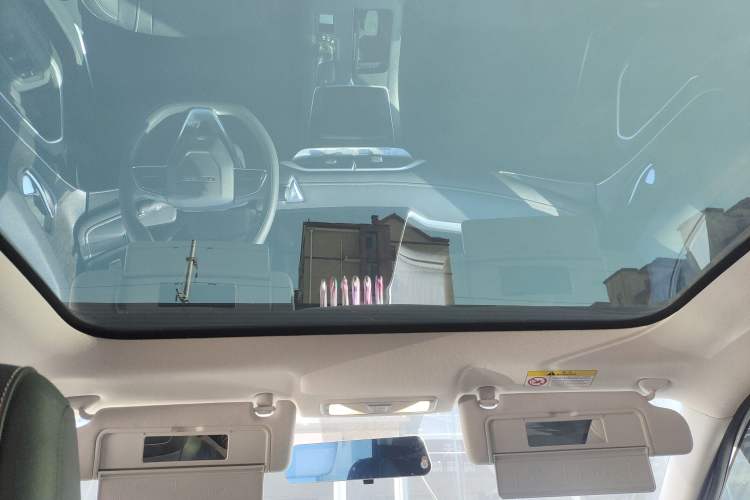 Used Venucia V 2021 260T Idol Edition