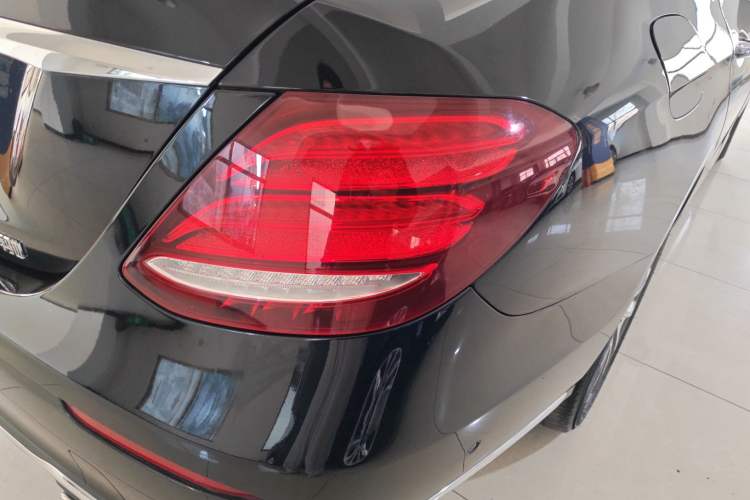 Used Mercedes-Benz E-Class 2019 Facelifted E 300 L Stylish Version
