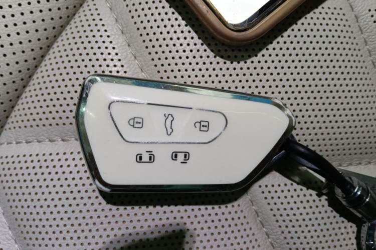 Used Volkswagen Viloran 2022 380TSI Prestige Edition