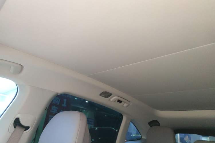 Used Zeekr 7X 2025 100 kWh Long-Range Rear-Wheel Drive with Intelligent Driving Features
