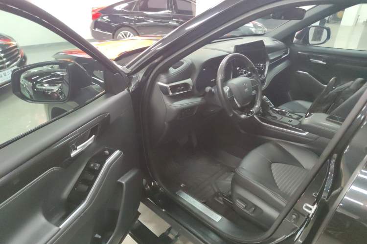 Used Toyota Crown Land Cruiser 2021 2.5L HEV Four-Wheel Drive Luxury Edition
