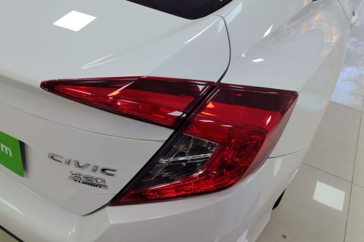 Used Honda Civic 2016 220TURBO CVT Luxury Edition