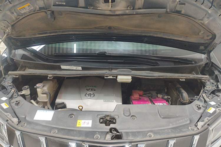 Used Toyota Alphard 2018 Revised Version 3.5L Premium Edition
