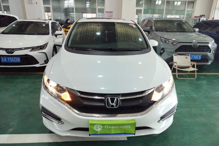 Used Honda Jade 2017 1.8L automatic Comfort version 5 seats
