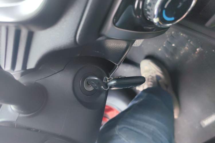 Used Toyota YARiS L 2017 1.5E CVT Dynamic Edition