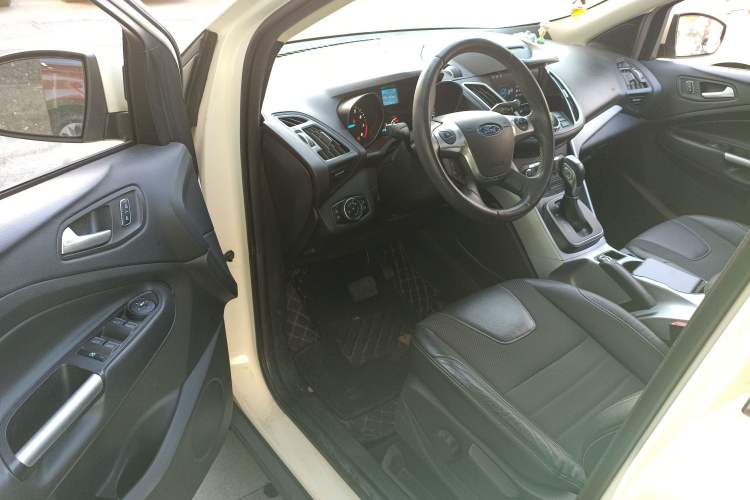 Used Ford Kuga 2013 1.6L GTDi Two-Wheel-Drive Trend Model