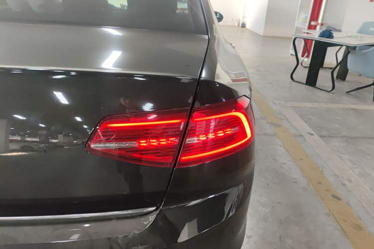 Used Volkswagen Magotan 2018 330TSI DSG Advanced Model
