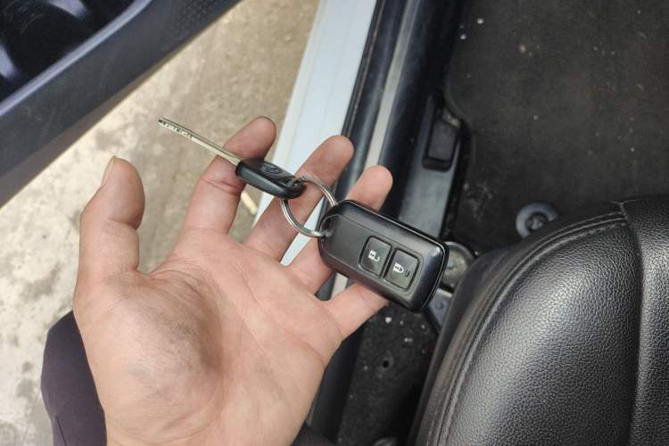 Used Toyota YARiS L 2016 Revised 1.5E CVT Charming Edition
