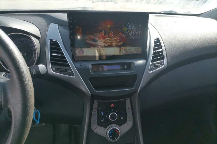 Used Hyundai Elantra (5th Generation / Langdong) 2016 1.6L Automatic Smart Version