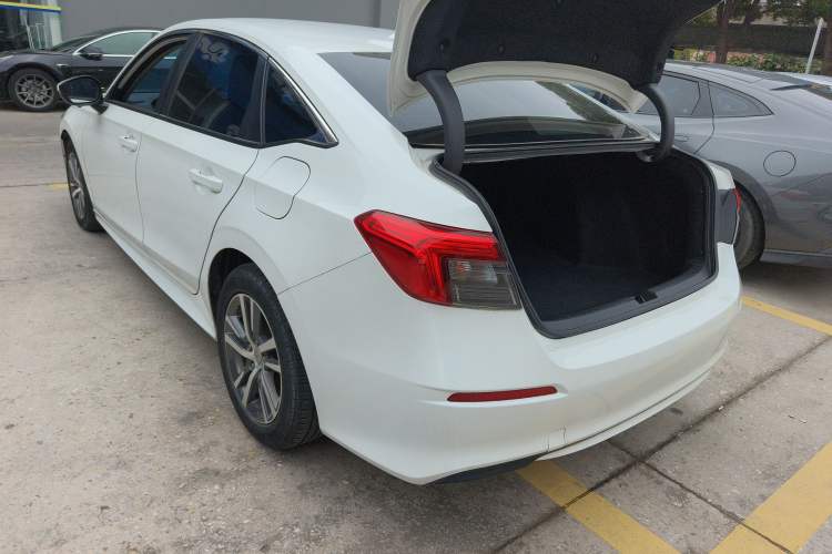 Used Honda Civic 2023 240TURBO CVT Dynamic Edition
