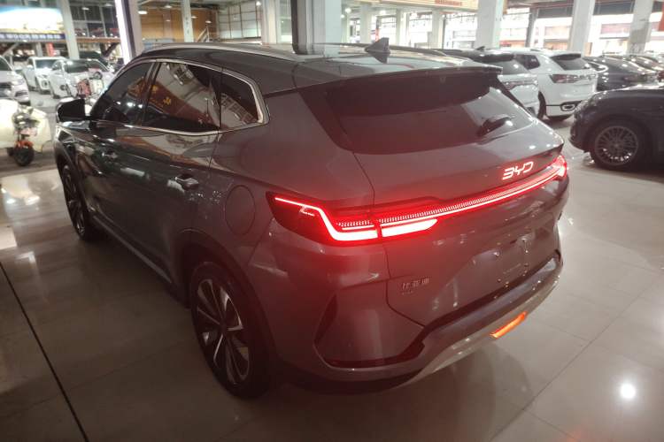 Used BYD Song PLUS New Energy 2025 EV Intelligent Driving Version 520km Premium Model
