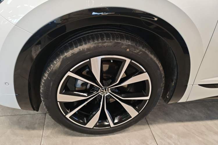 Used Volkswagen Talagon 2021 380TSI Four-Wheel Drive R-Line Touareg Edition