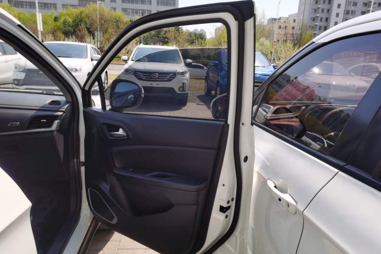 Used Brilliance V3 2017 1.5L Manual Comfort Model
