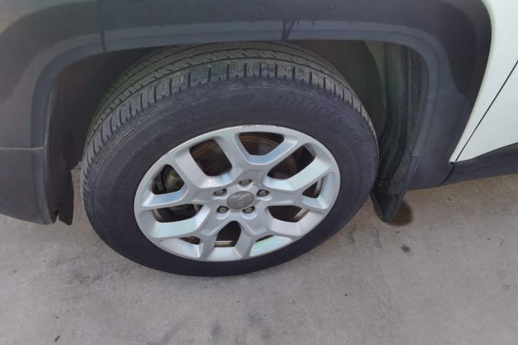 Used  Renegade 2017 180T Automatic High-Energy Version